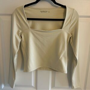 Abercrombie & Fitch Cream Long Sleeve Tee